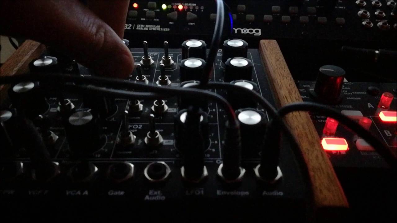 Doepfer -  Dark Energy II Sequenced Bass Patches - Random Pitches