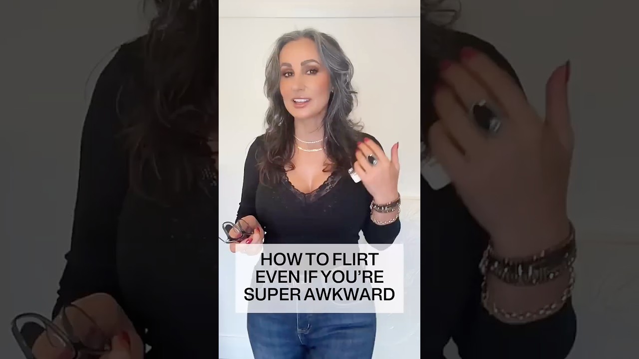Easy way to flirt even if you&rsquo;re super awkward #flirting #flirtingsigns #dating #relationship #cues
