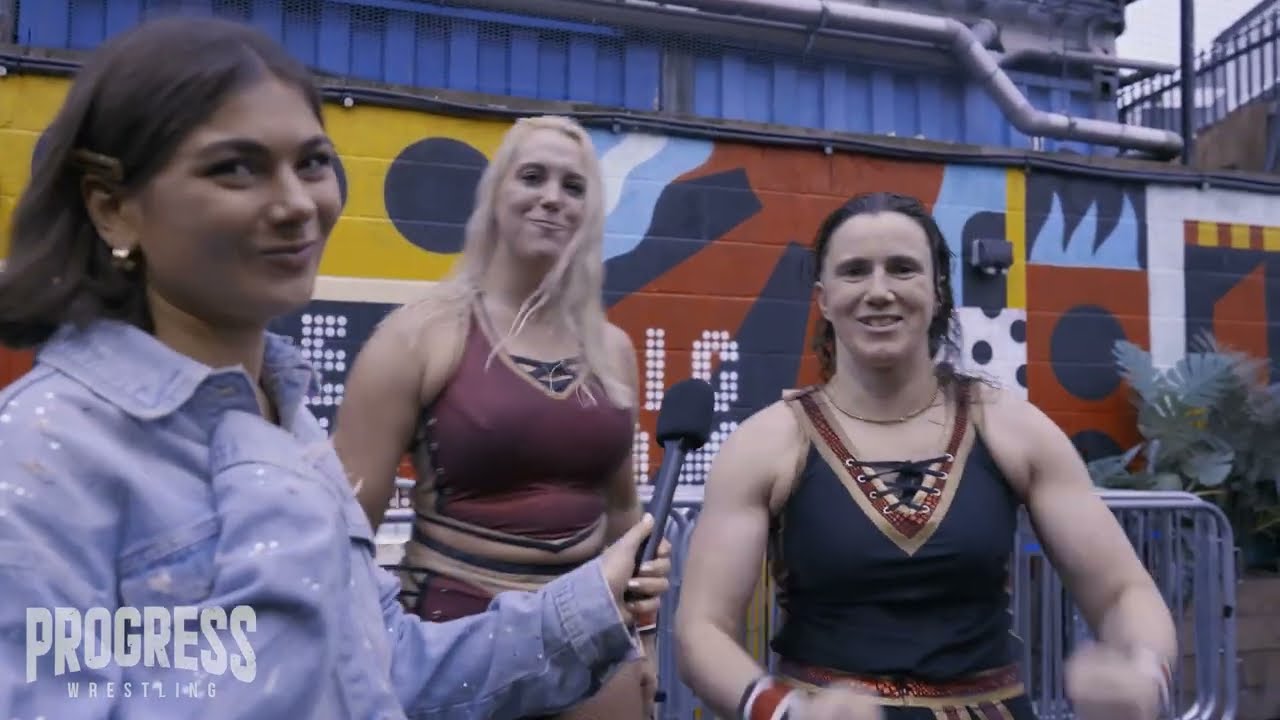 L.A Taylor & Skye Smitson (THE EXPERIENCE) both advance in the Women's SSS16 Tournament