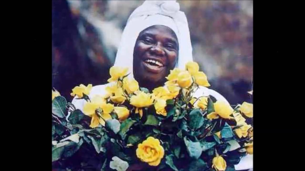 Aparecida - OXUM MARÉ, CADÊ VOCÊ? - CAO ARO ODOIÁ - OGUM XOROKÉ - ano de 1978
