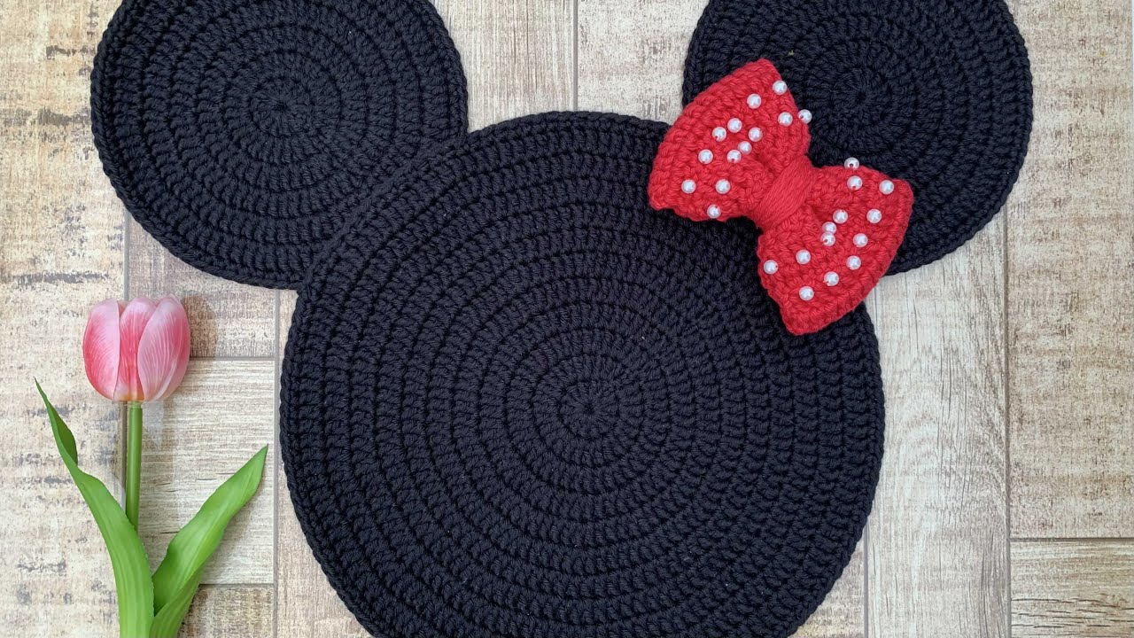 Sousplat em Crochê 
Minnie