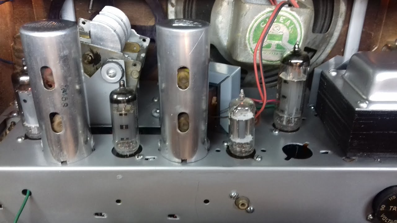 RESTAURAÇÃO DE RÁDIO SEMP AC-431 VALVULADO.