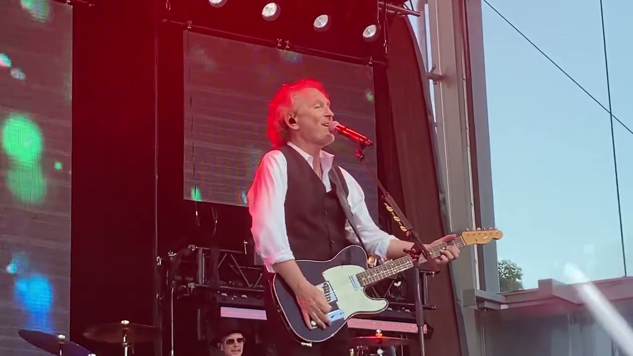 Tomas Ledin - Lika hopplöst förälskad nu som då , Skansen Stockholm 220729