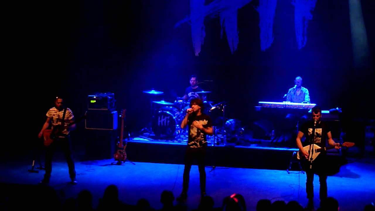 7 Embrace - Quarters - Shepherds Bush - 20 - 05 - 14