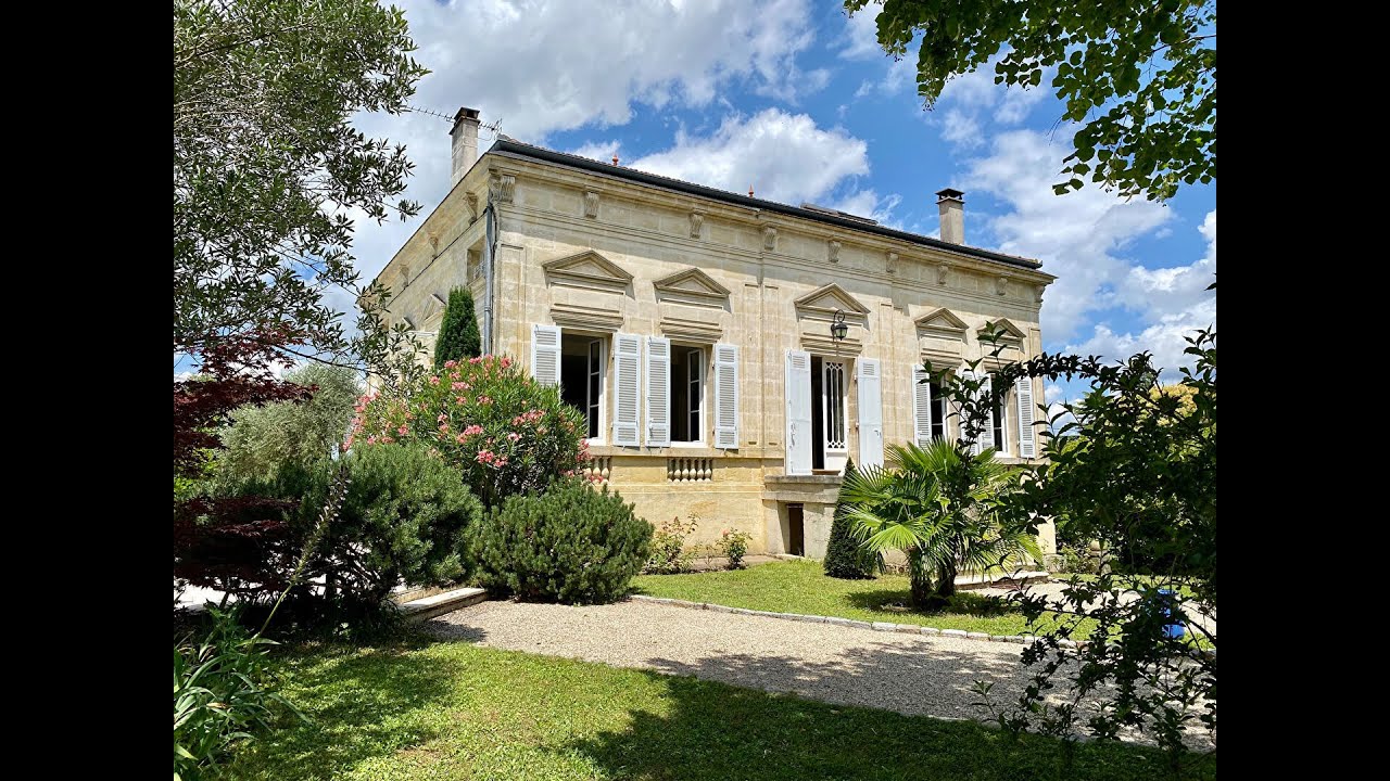 Proche Saint-Émilion (Gironde) -Vendu par Beyond Immobilier - Majestueuse chartreuse avec sa piscine