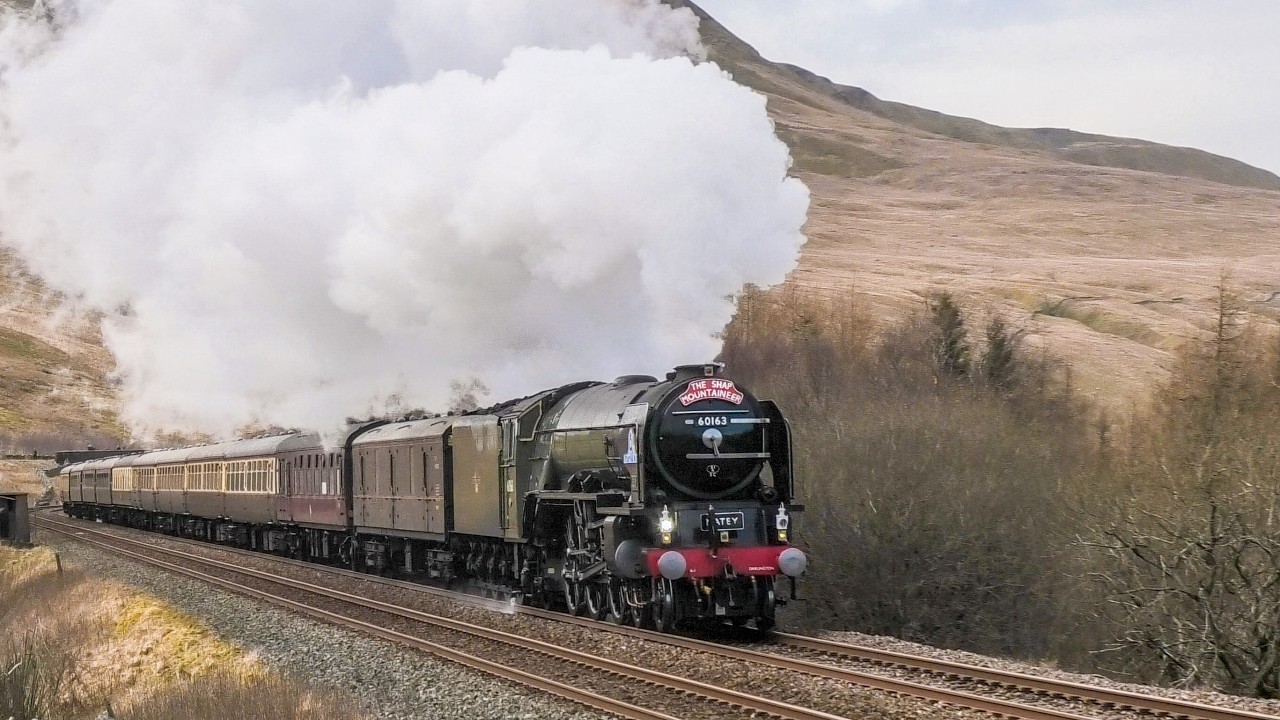 60163 Tornado - A Dominant Show & No Diesel Over The S&C !  The Shap Mountaineer