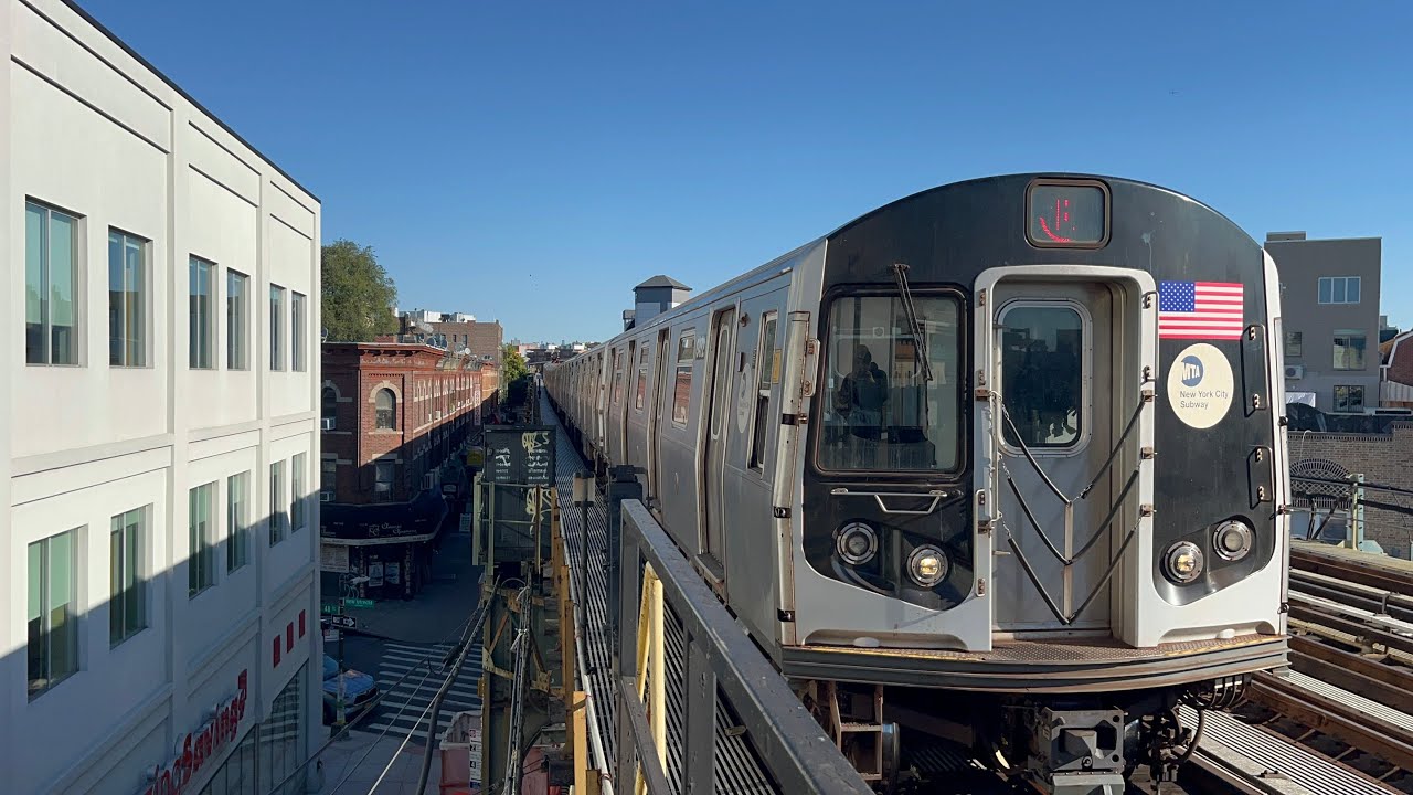 BMT West End Line: (D) Local and (R) (W) Express Trains @ 50th Street (R42, R46, R68, R160A)