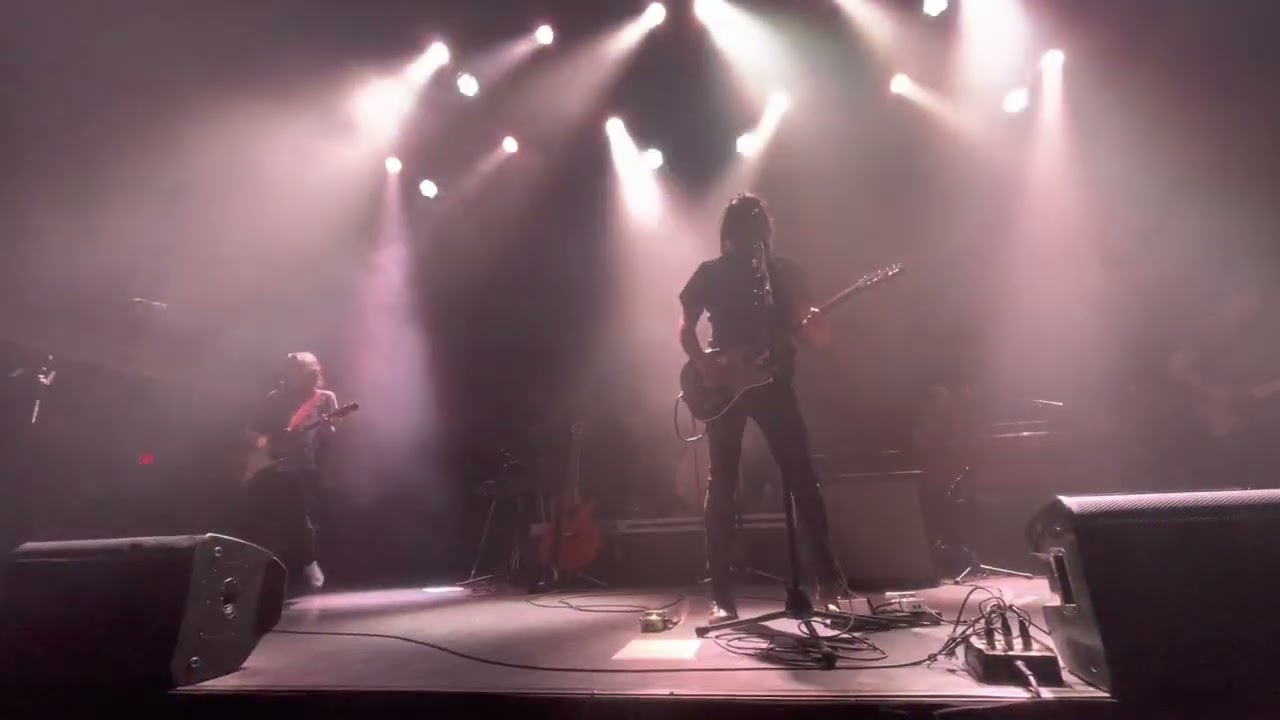 54-40 - Nice to Luv You (Live at the London Music Hall)