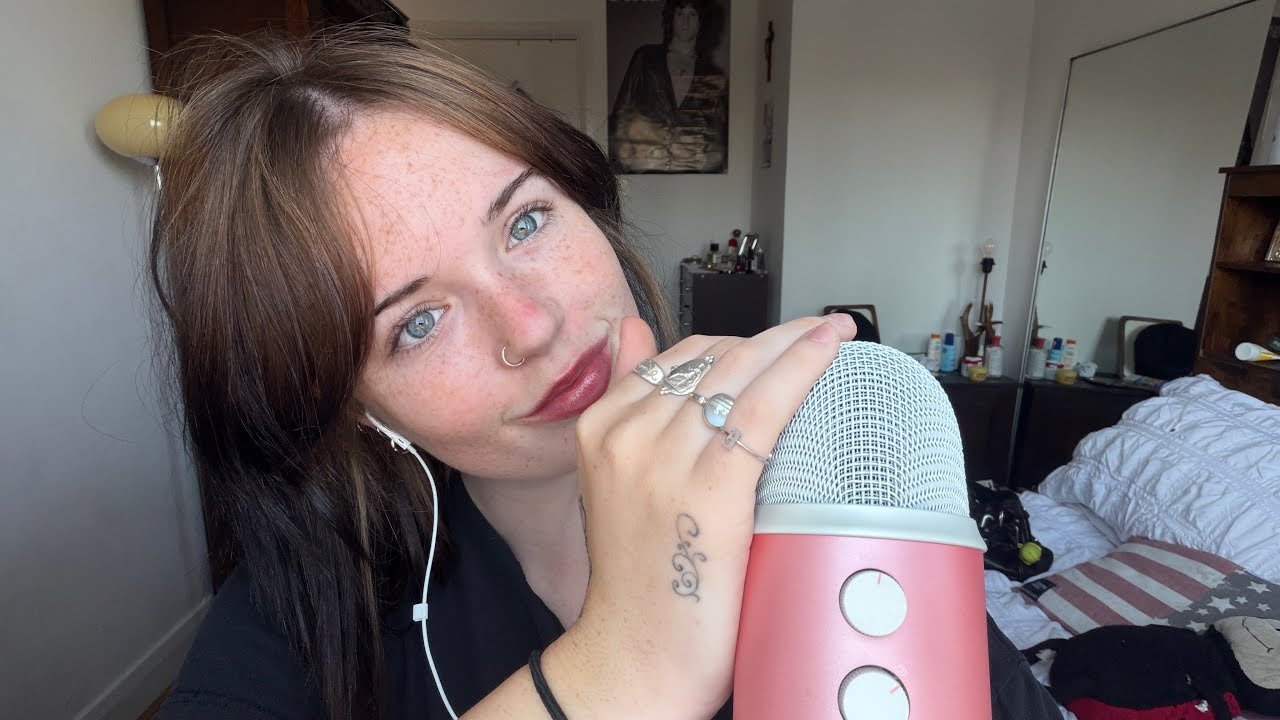 ASMR CUPPED MOUTH SOUNDS 