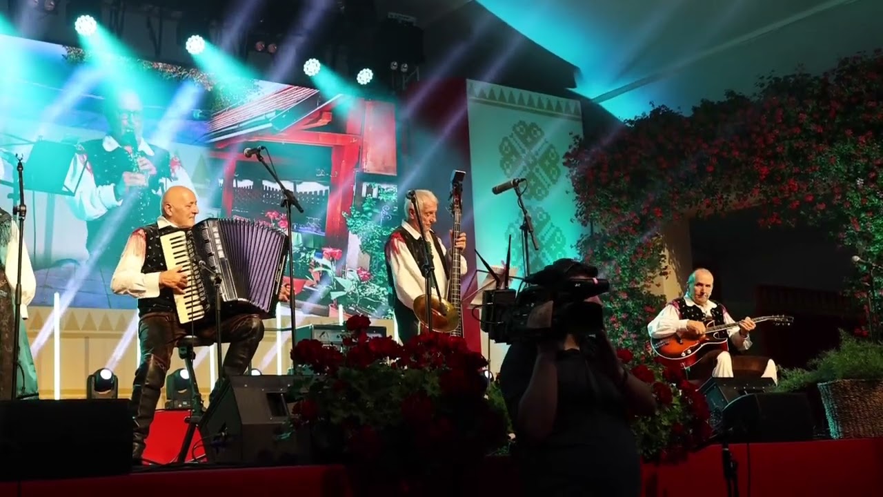 Melodija za tebe / Melodie für dich - Avsenik Hišni (Haus) Ansamble