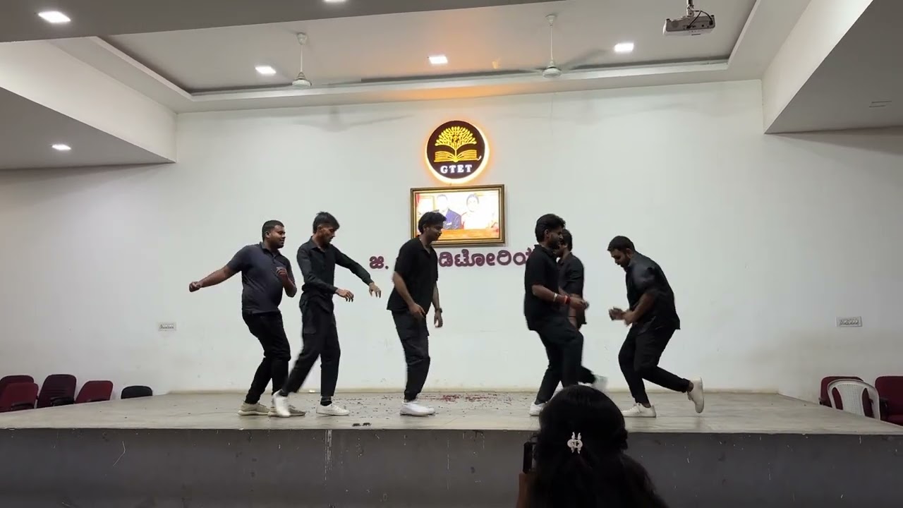 Talents day -Boys dance be like  😂  25-26