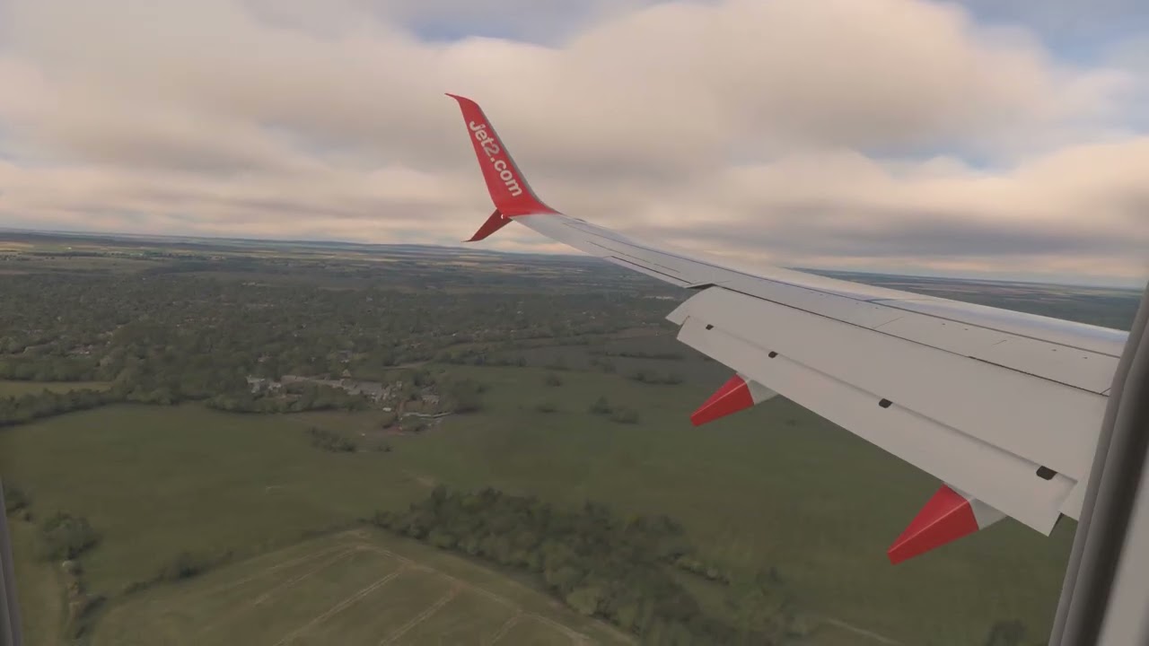 JET2 Landing into Newcastle International Airport