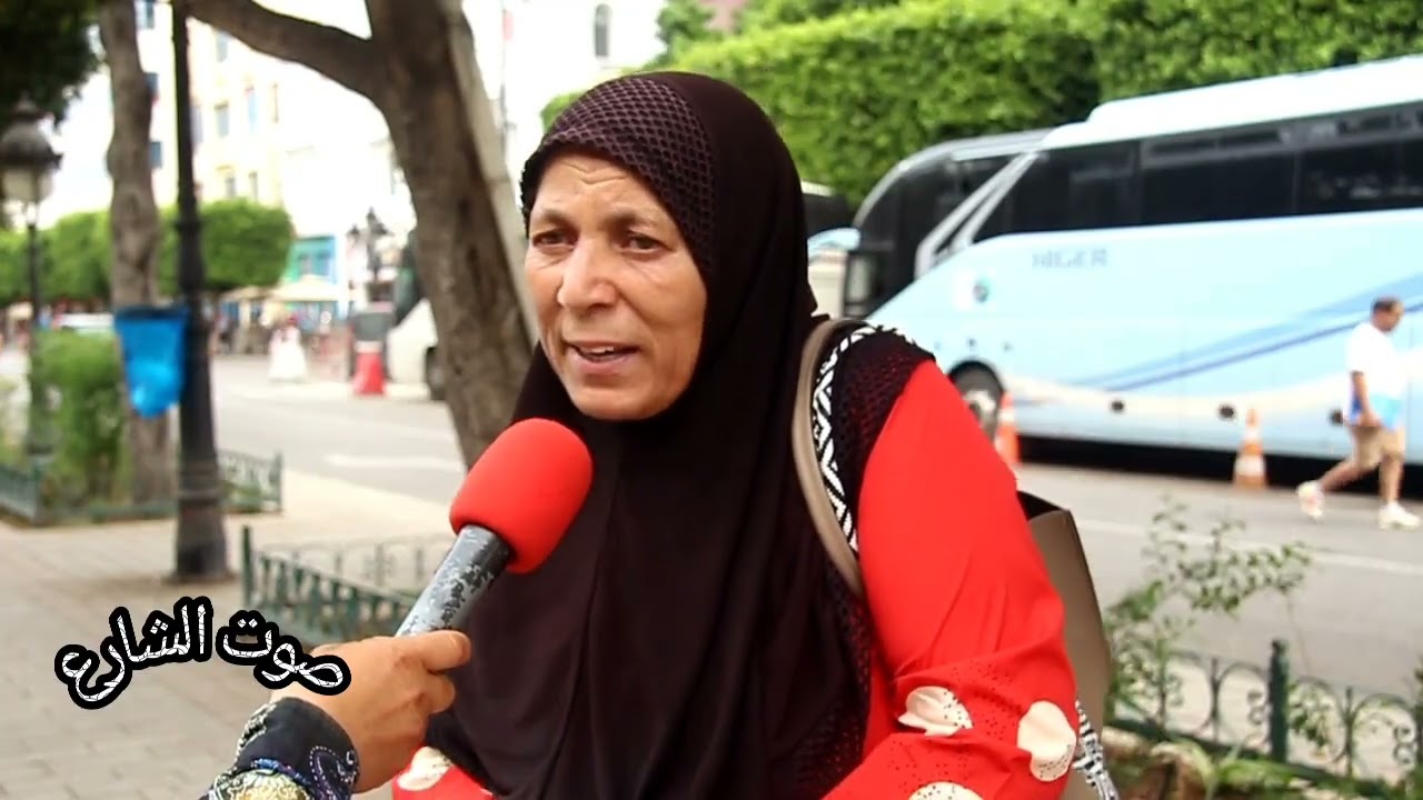 بعد عشرة 21 عام طلقني و قاعد يدور يشوهلي في عرضي  تعبني برشا  ما نجم نقول كان حسبي الله و نعم الوكيل