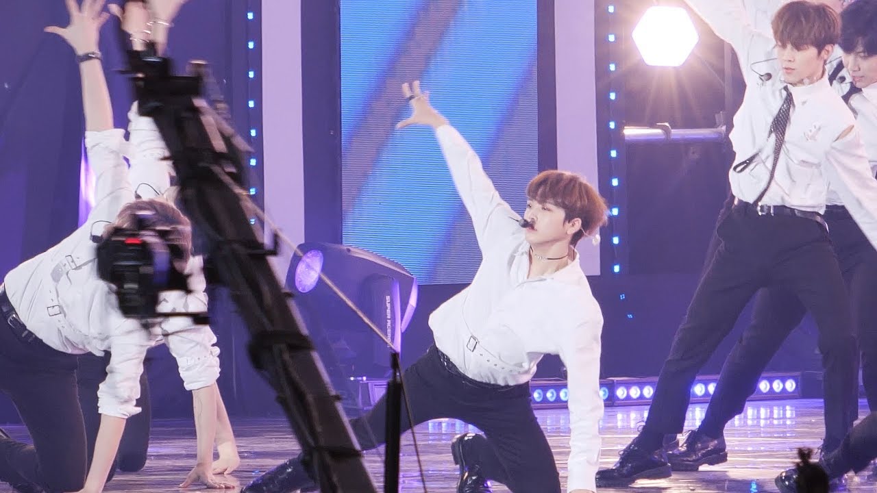 X1 : Flash : 송형준 SONG HYEONGJUN 직캠 fancam : 광화문광장 191006