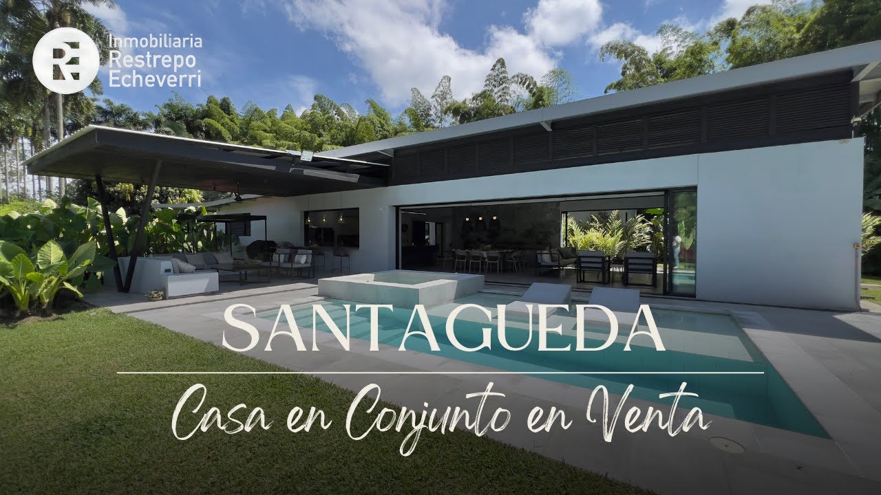 Arquitectura Moderna con Influencia Tropical | Casa en Conjunto en Venta en Santagueda