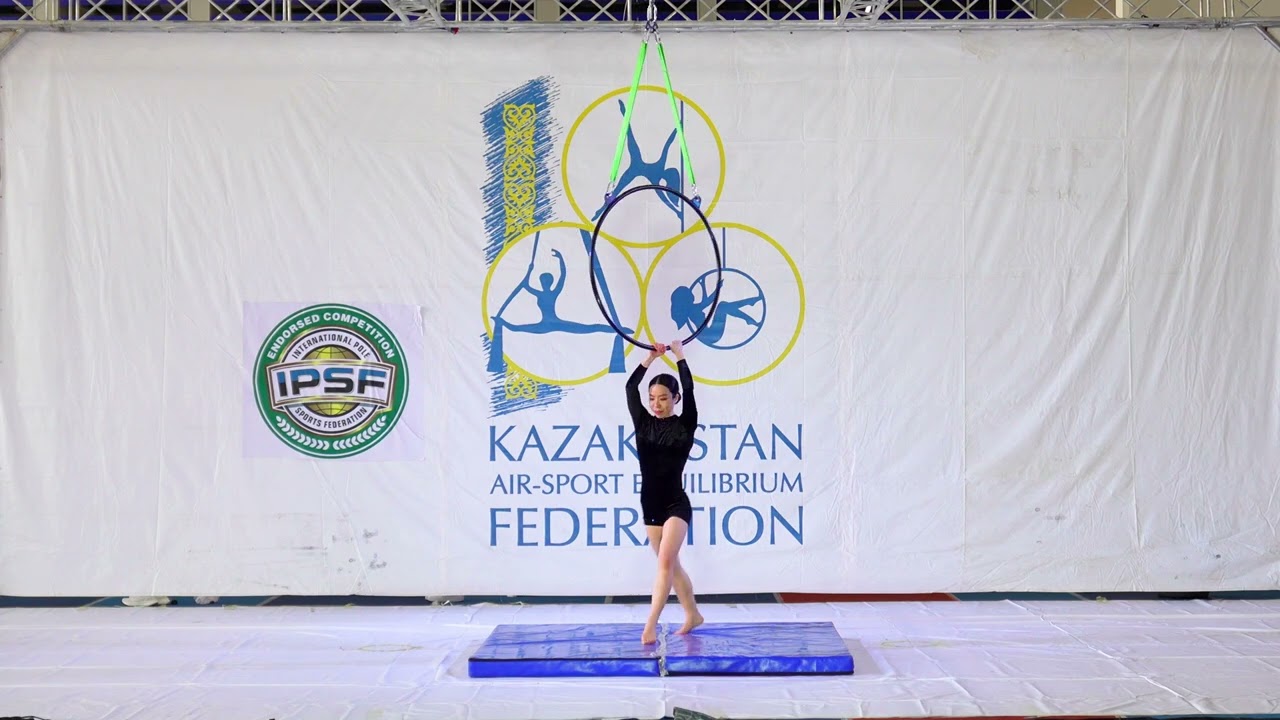 LEE DANA (Luna, Almaty, KAZ)