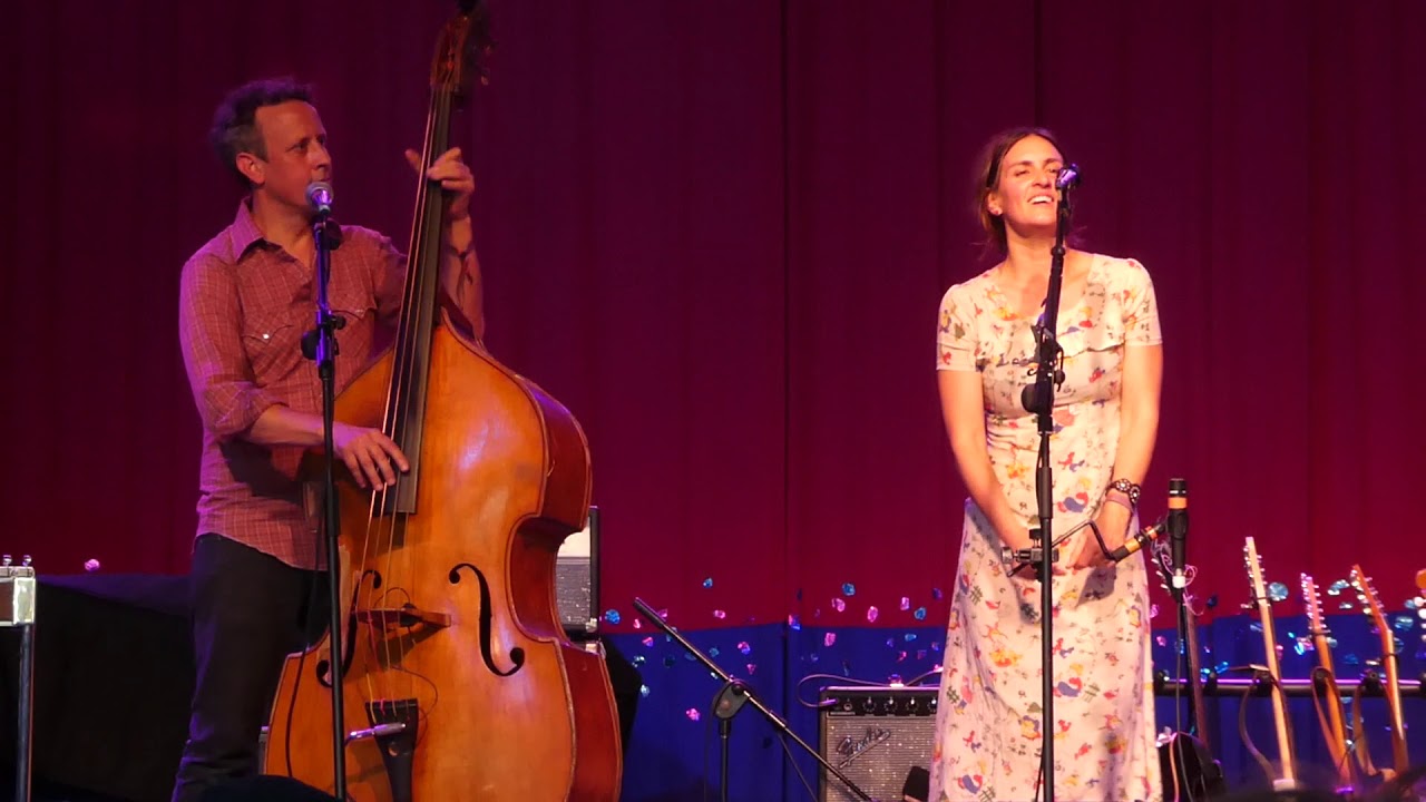 Vikki Thorn (The Waifs) 2018-03-18 Sun Dirt Water at Blue Mountains Music Festival, Katoomba