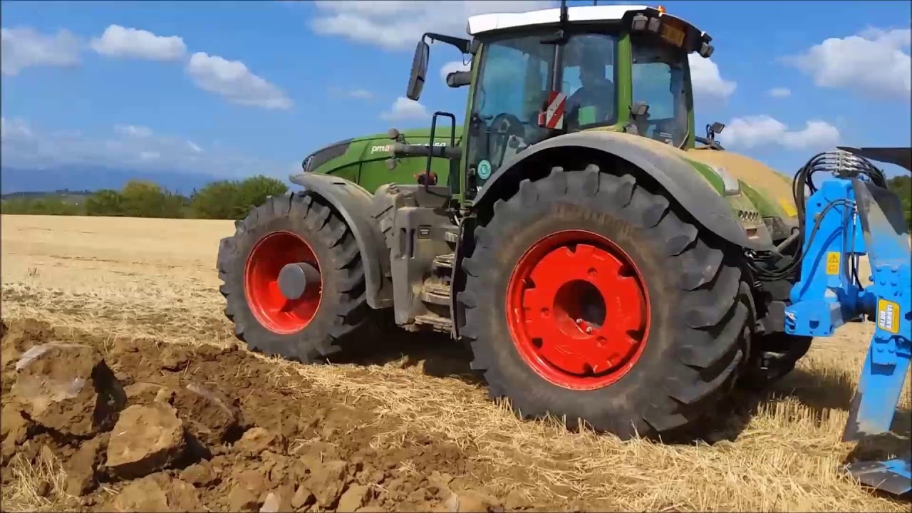 Fendt 1050 con aratro trivomere Aldo Annovi/Fendt 1050 with plow drill Aldo Annovi
