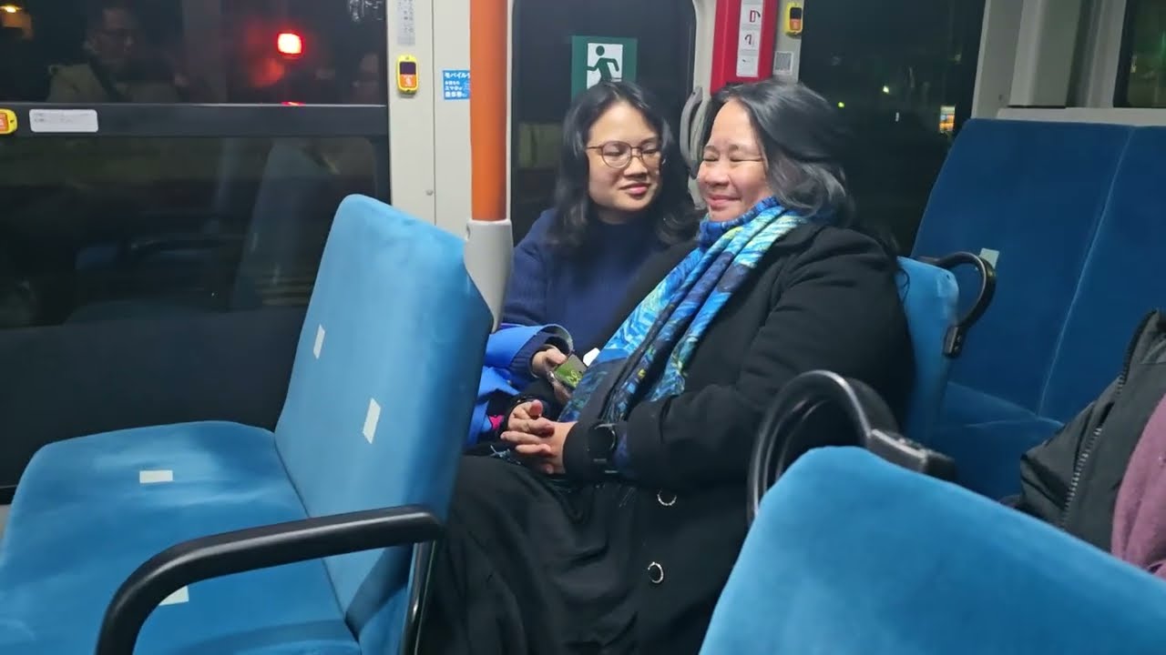 Night Bus All To Ourselves In Osaka, Japan #osaka #osakajapan #nightbus #nightbusjourney #japanvlog