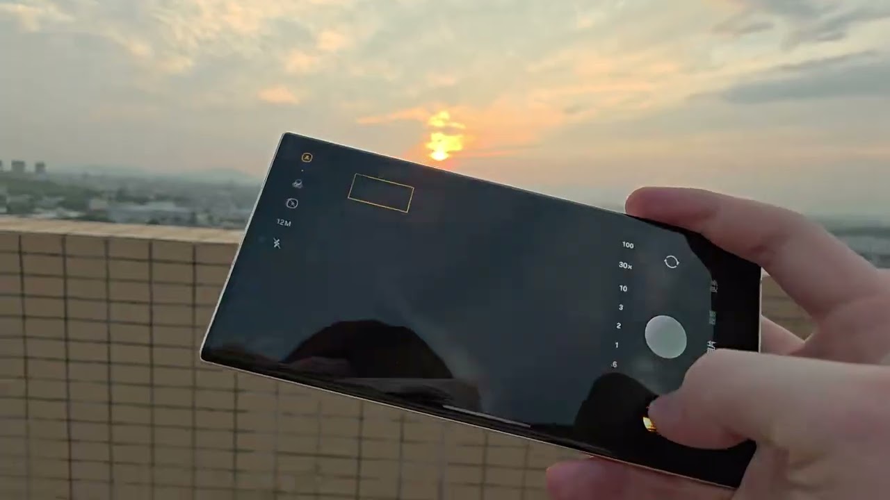 Samsung S23 Ultra · 10x Optical Zoom 📸