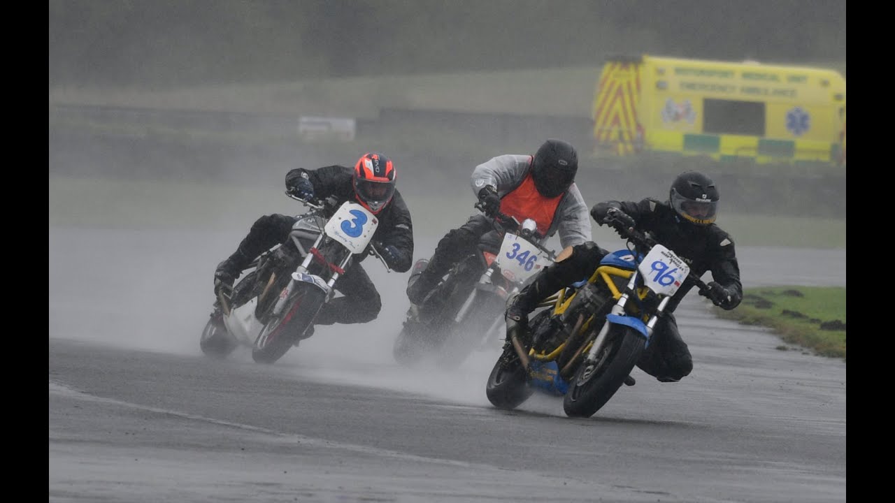 pembrey race 2 suzuki bandit challange