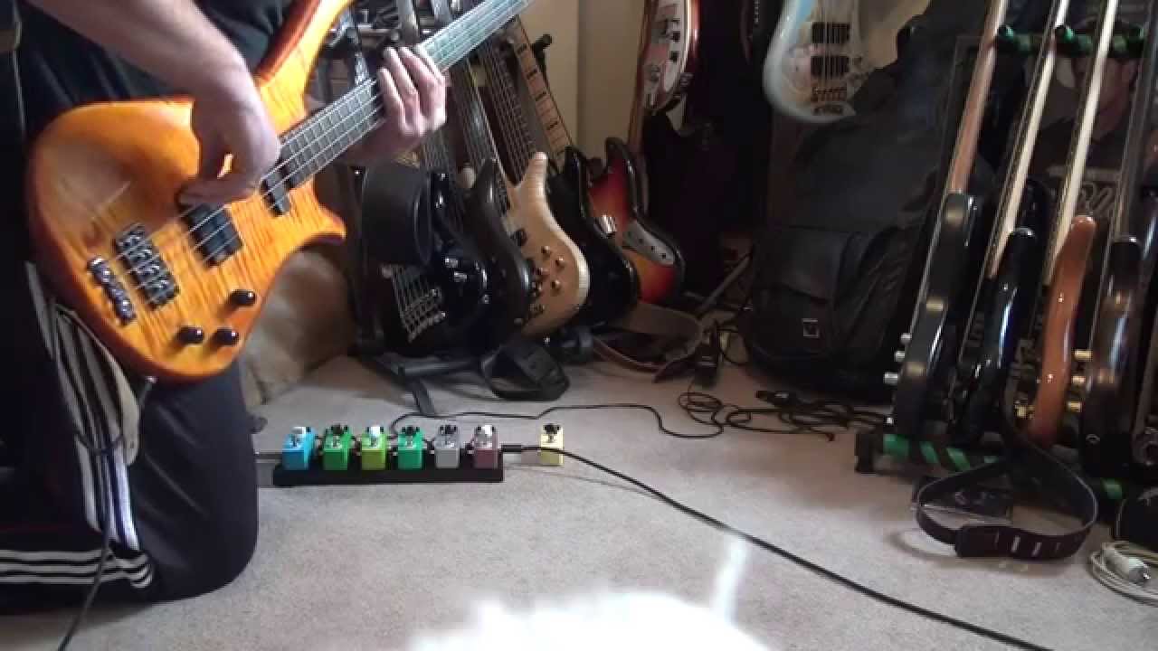 Mooer Effects Pedals Demo - Andy Irvine