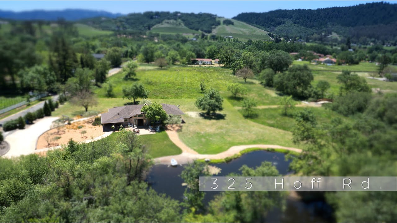 Holly Bennett presents 325 Hoff Rd. Kenwood, CA $1,745,000