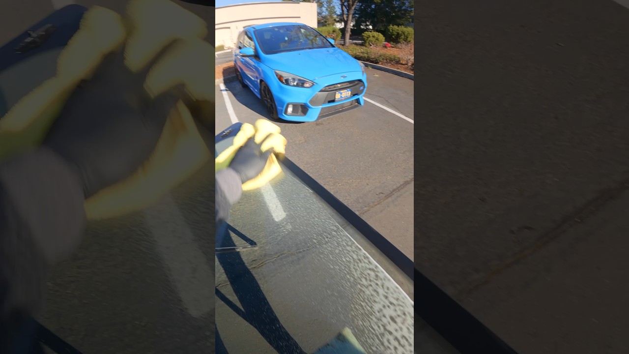 2016 Ford Focus RS Windshield Replacement 😎💪 #autoglass #pov