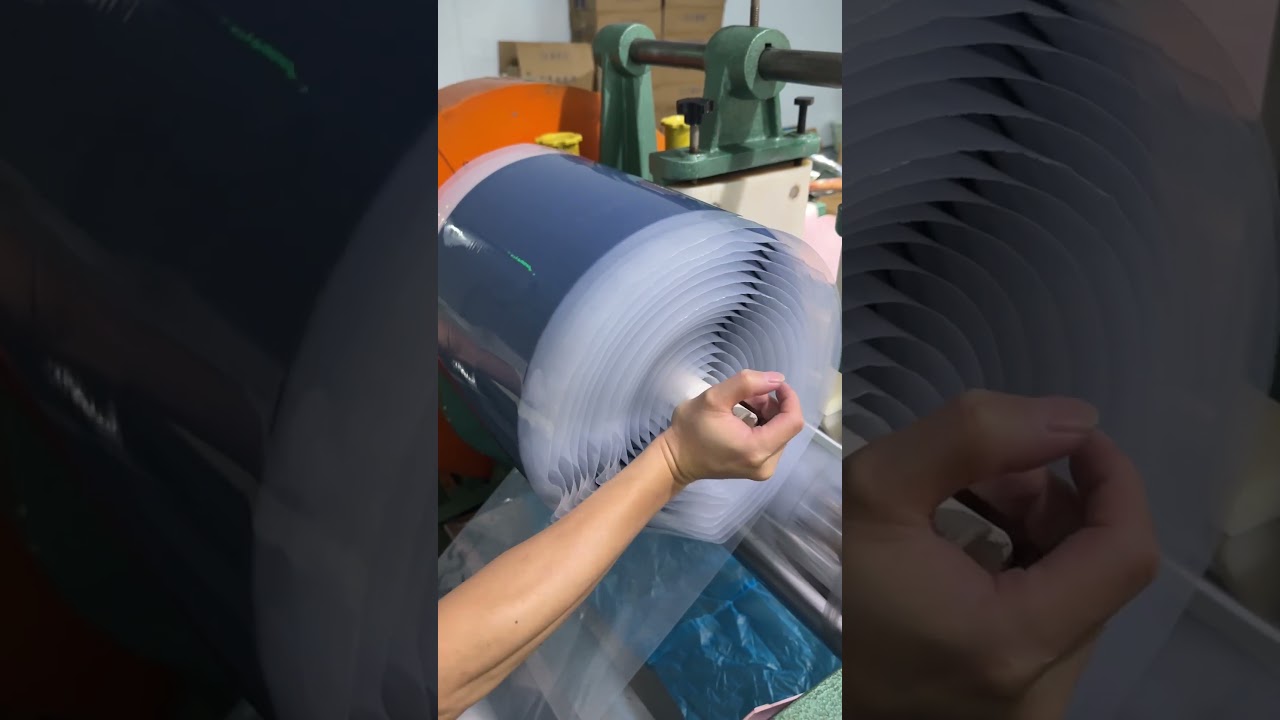The Manufacturing Process of Blue Silicone Rings 