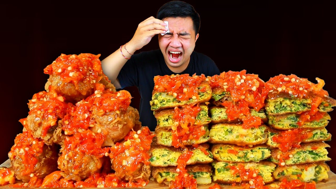 MUKBANG AYAM GEPREK BANJIR CABE RAWIT + MARTABAK TELUR SIRAM CABE LEVEL 50