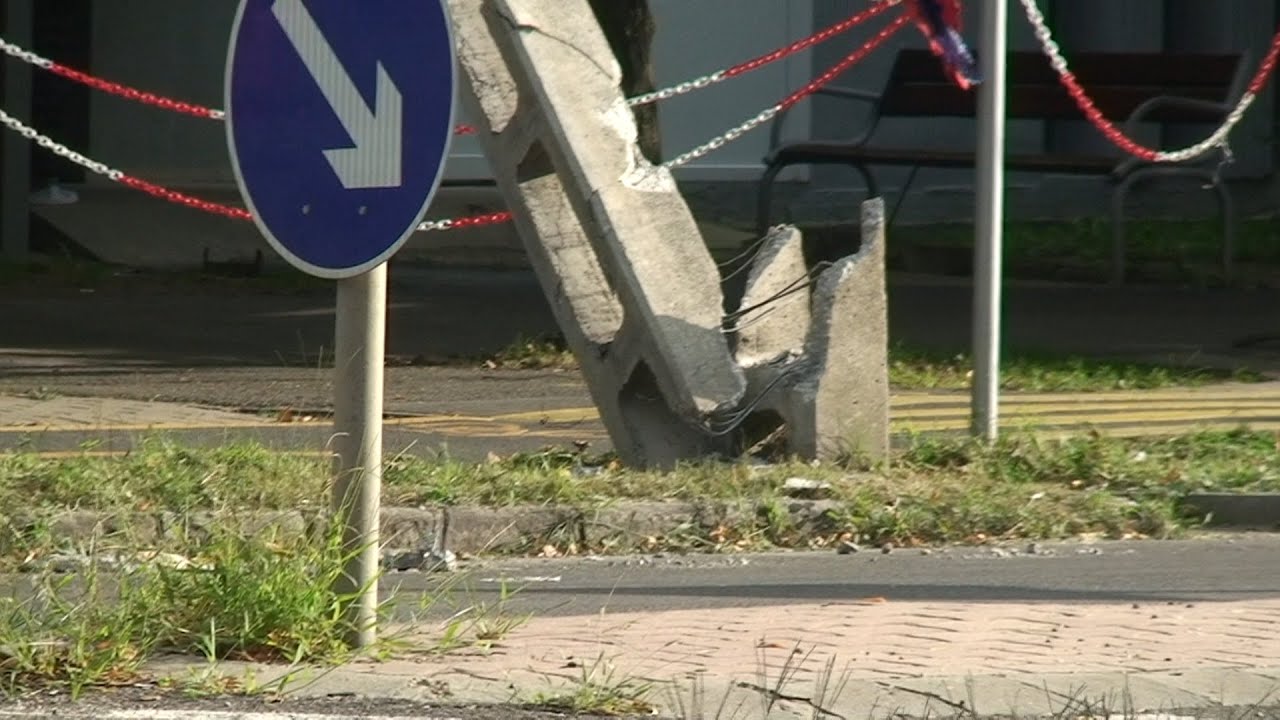 Villanyoszlop kényszercsere 2020 aug19.