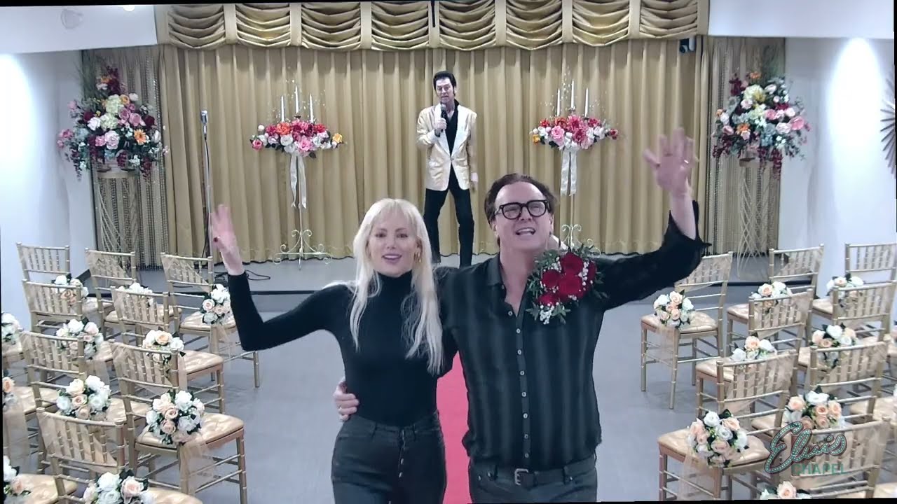 Las Vegas wedding ceremony at Elvis Chapel