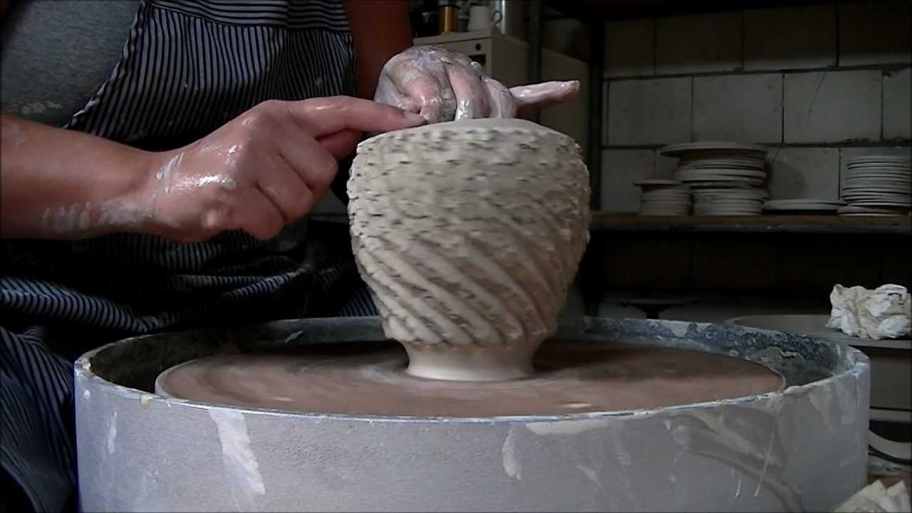 pottenbakken: structuur maken in potten met de stevetool