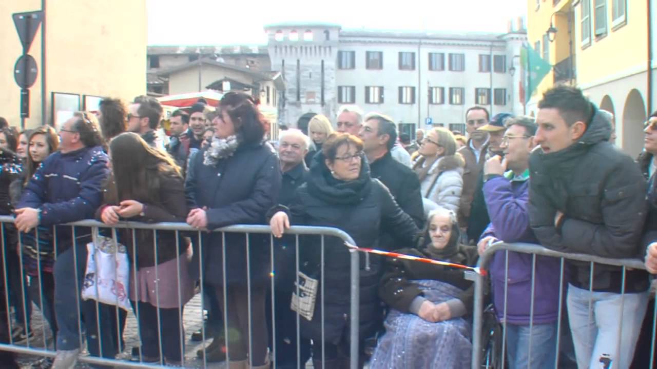 URAGO D' OGLIO- ( Carnevale 2013 HD )