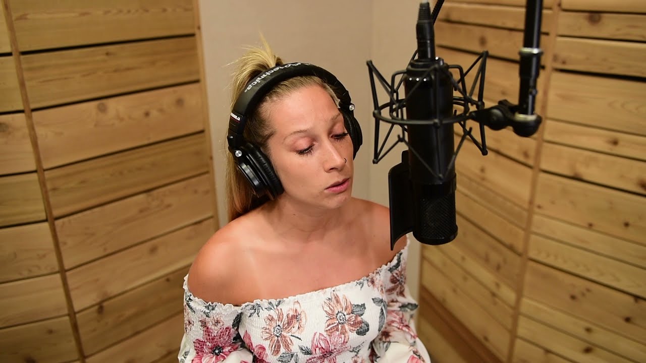 Hallelujah - Leonard Cohen (Keeley Russell Cover) #love #fashion #beautiful #repost #singer #pop