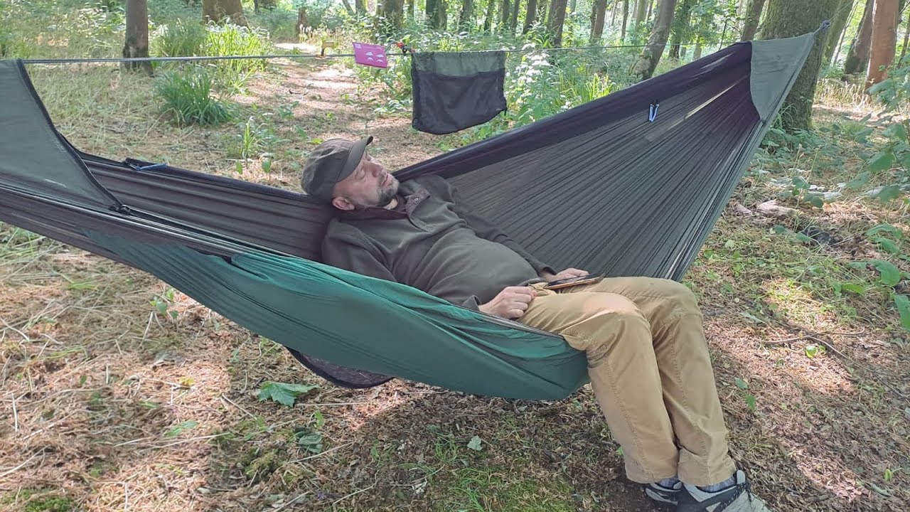 The ultimate wild camping hammock ( Ticket to the moon MAT PRO )