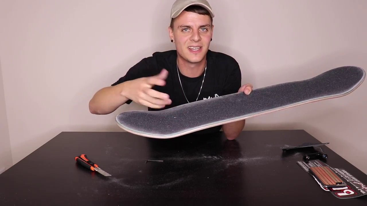 Griptape aufkleben - Skateboard - Montage - Teil 1/3 (deutsch)