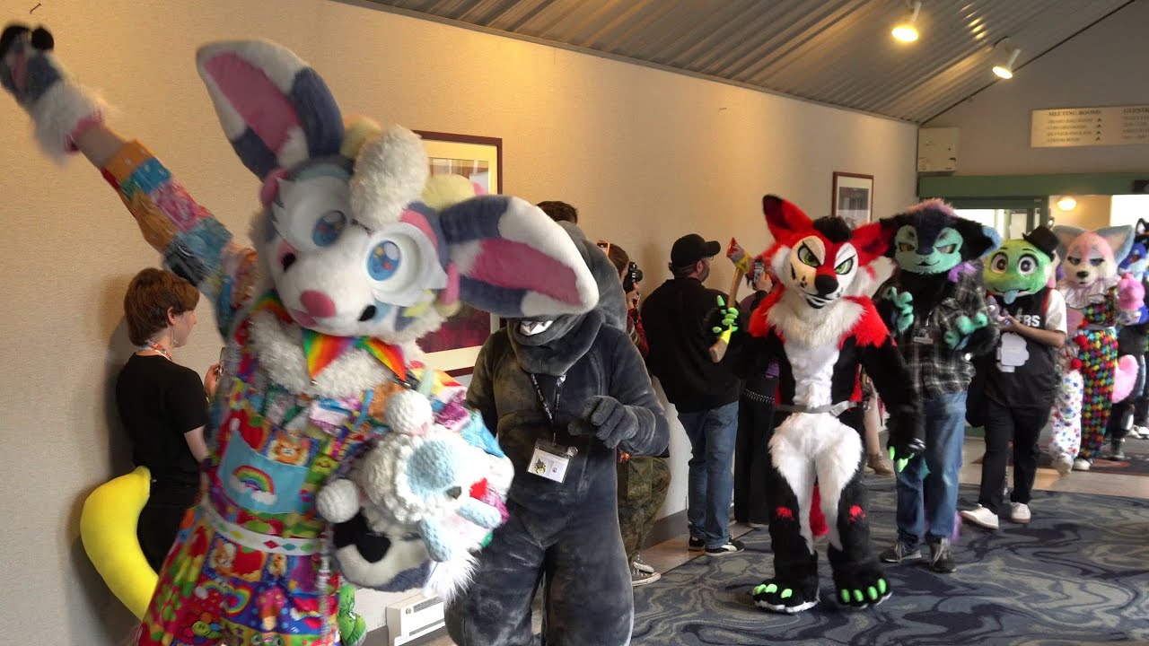 Howloween Vancouver 2025 Fursuit Parade in 4K