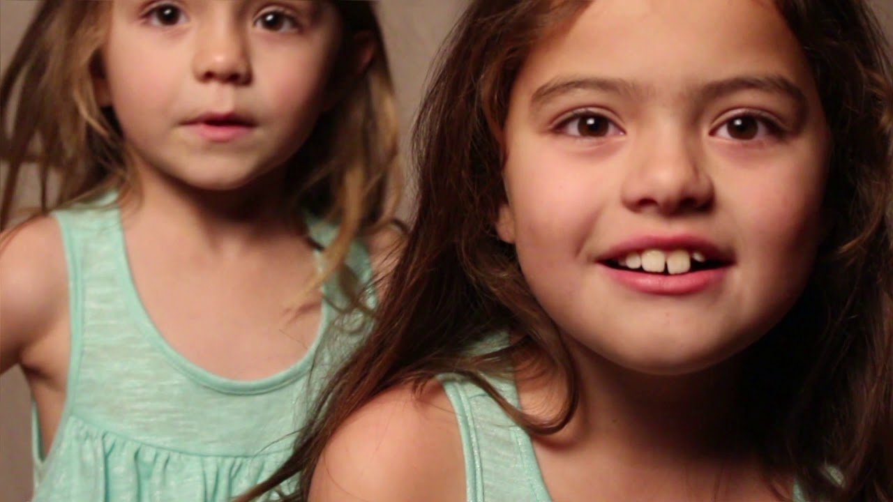 Tally and Bella sing a cover of 