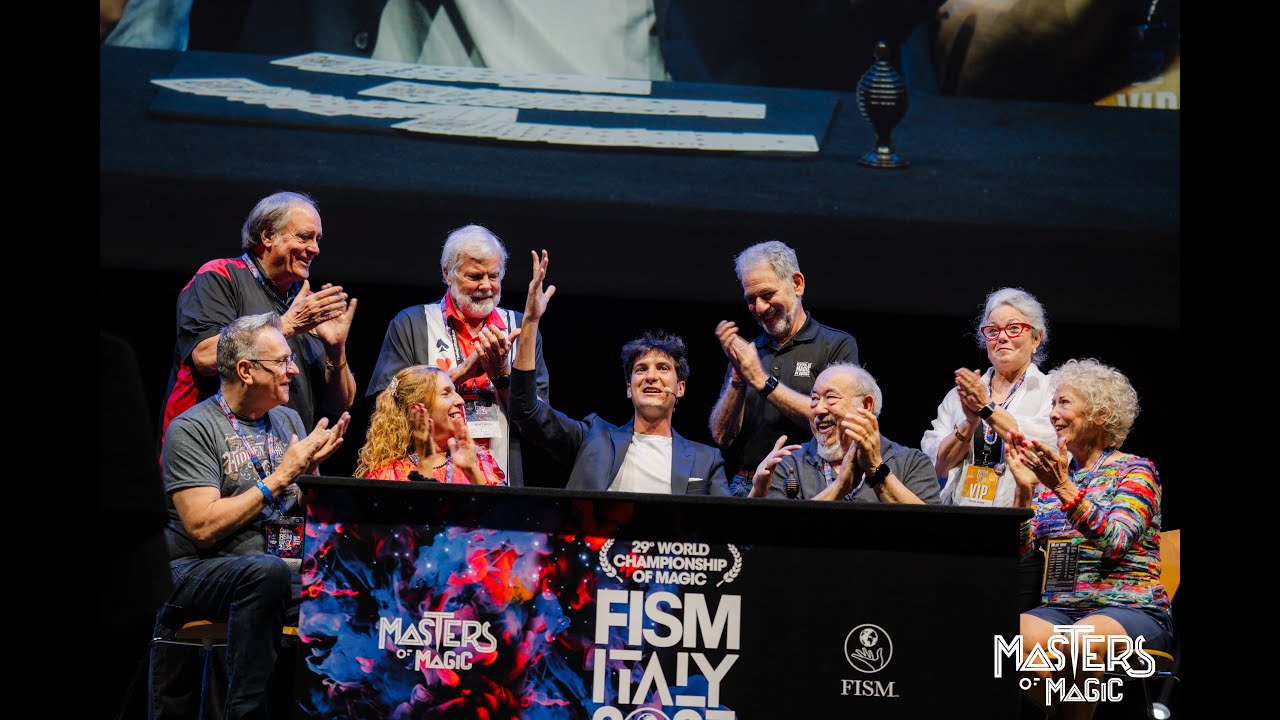 FRANCESCO FONTANELLI - FISM WINNER - WORLD CHAMPIONSHIP OF MAGIC - Card Magic 