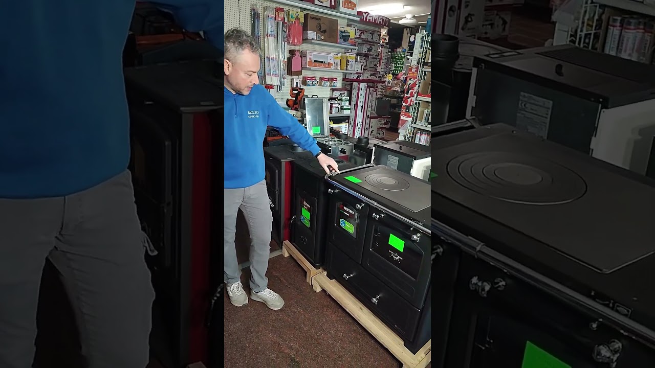 Ultime stufe e cucine a legna Nordica in negozio #shorts