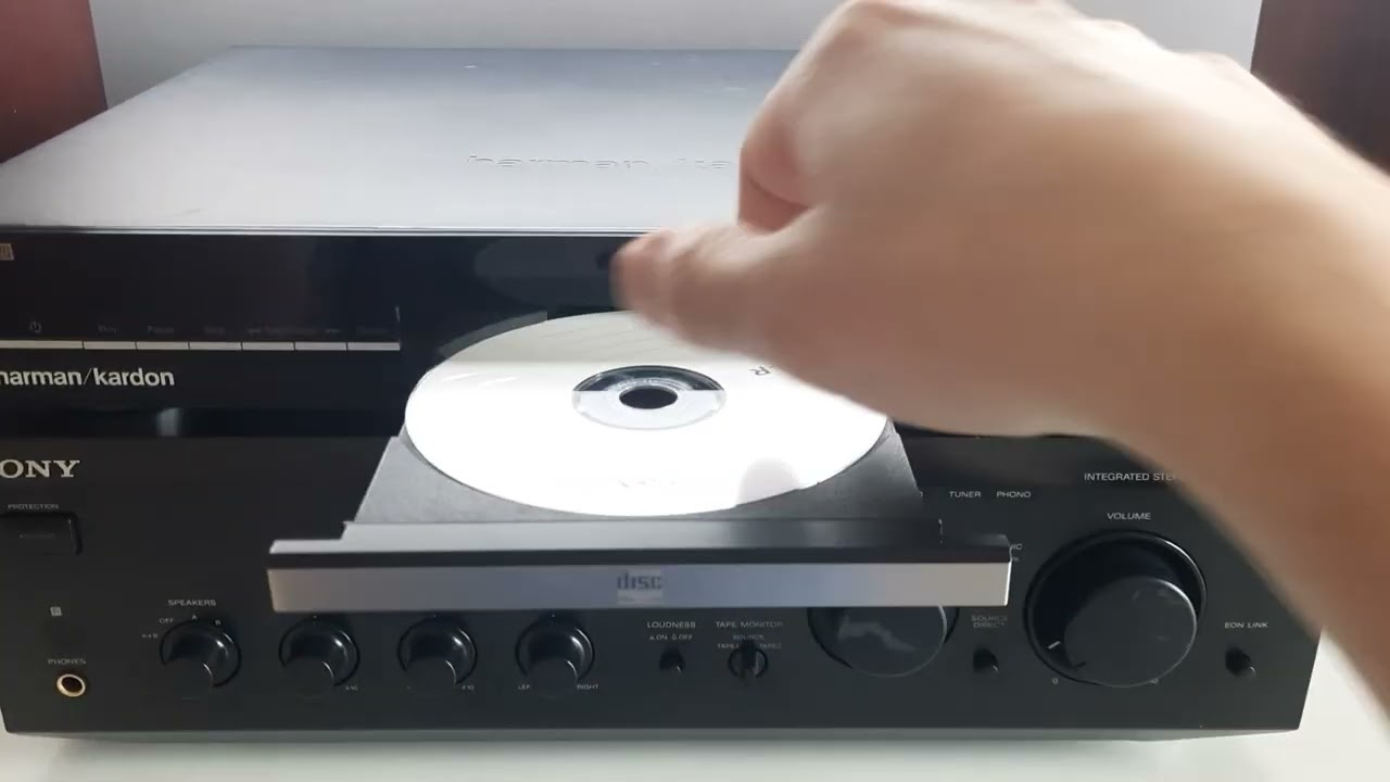 CD проигрыватель Harman Cardon HD970