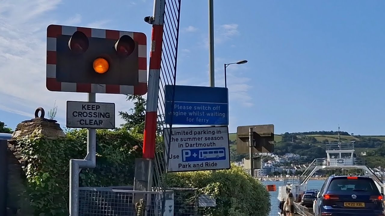 Brittania level crossing, Devon