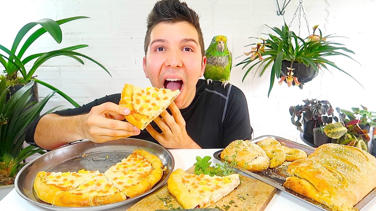 CHEESY STUFFED CRUST PIZZA • Mukbang & Recipe