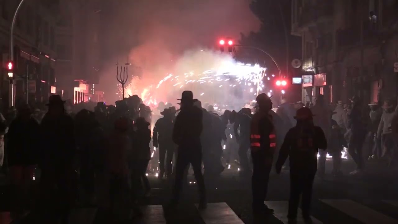 Anem de Festa: Celebració del 40è aniversari de l'Ebre Correfoc a Tortosa