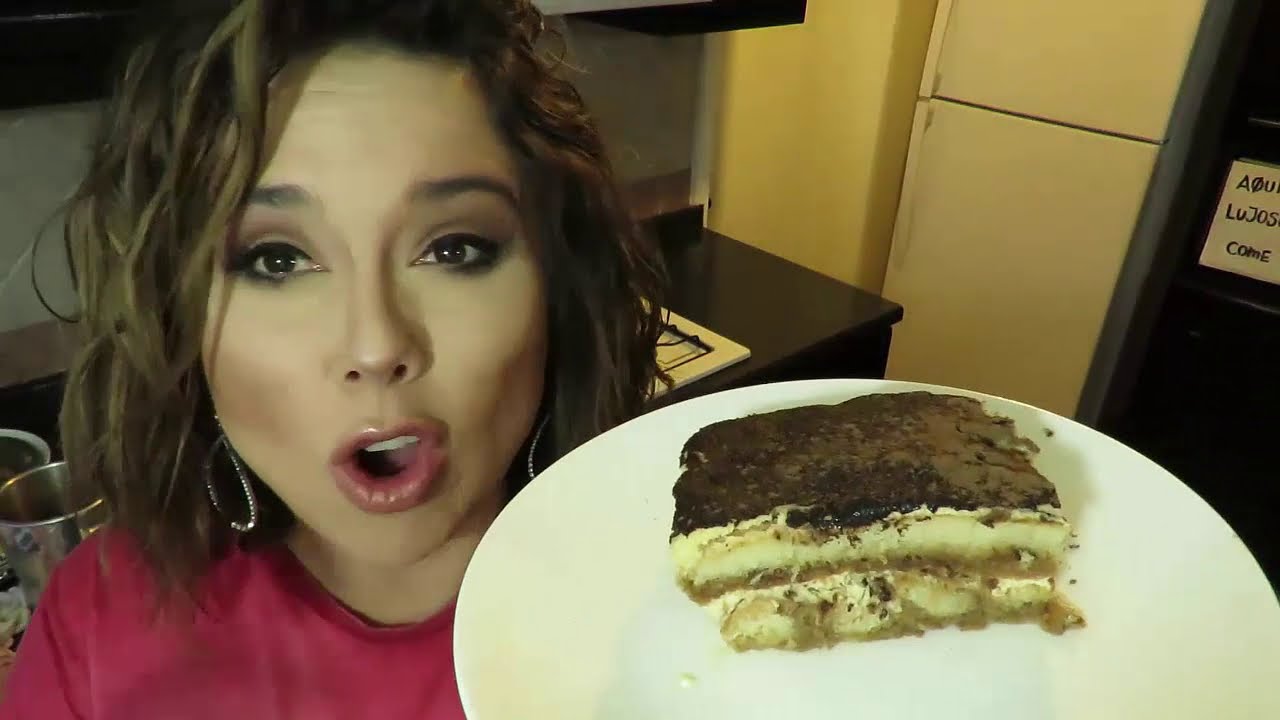 Tiramisú, pastel italiano de café y licor/Marisolpink