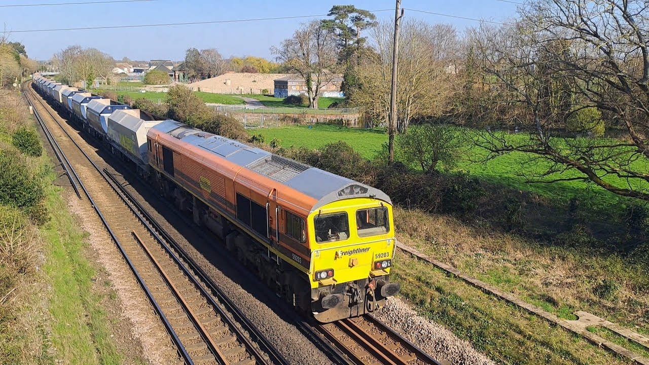 Afternoon Trains At Mill Lane Bridge, Bedhampton, 19-03-2026. 