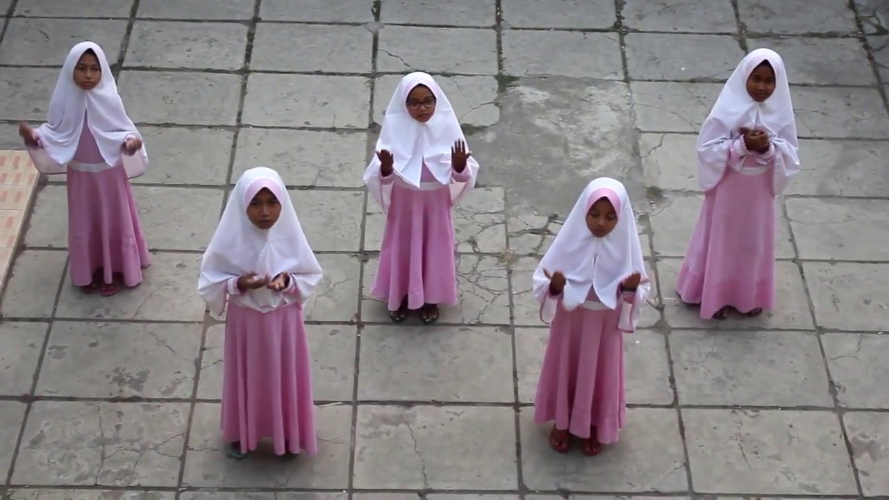 TERIMA KASIH GURUKU (Cover by TPQ Al Ghofilin)