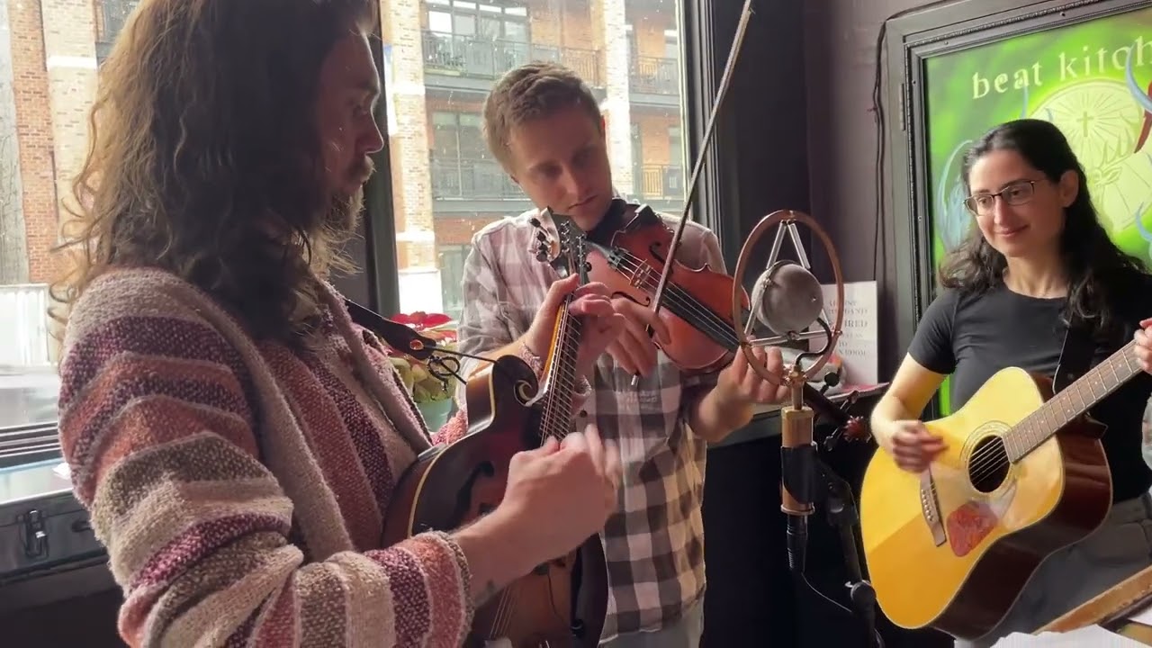 Whiskey Before Breakfast — mandolin & fiddle