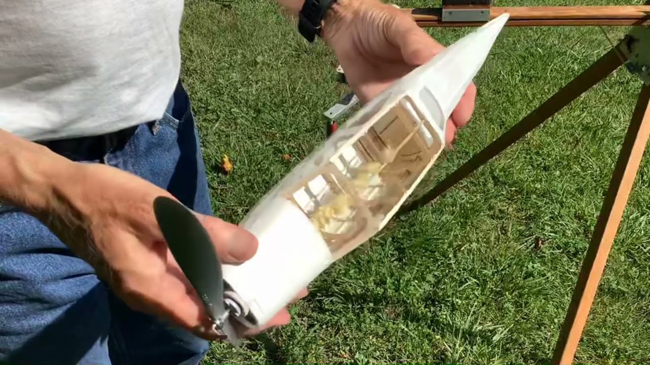 Rubber-Powered Aircraft Tutorial: Braiding Motors